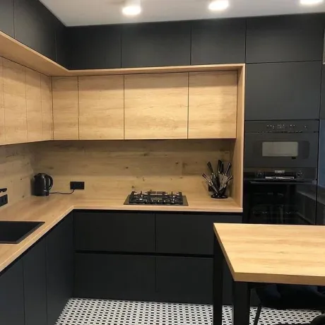 Кухня в чёрном цвете