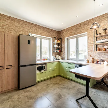 Кухня в частном доме в скандинавском стиле