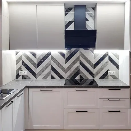 Угловая кухня в комбинированном стиле