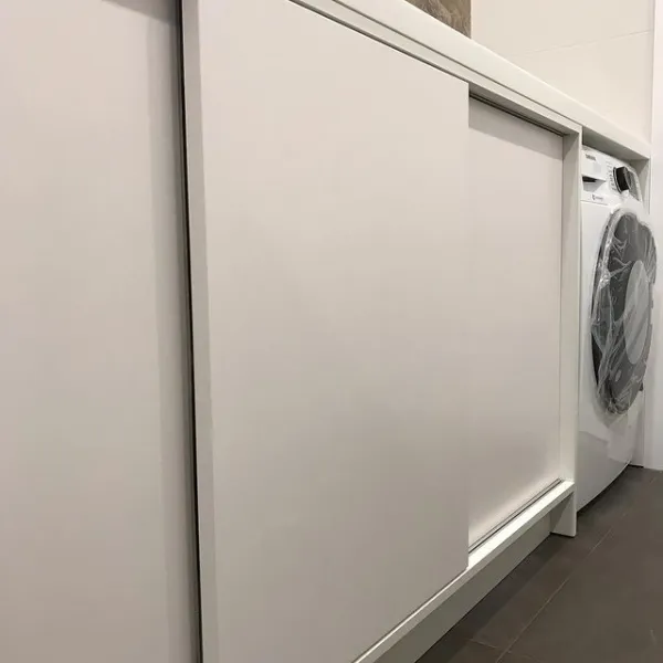 Тумба с раздвижными дверями в ванную комнату — заказать в Минске